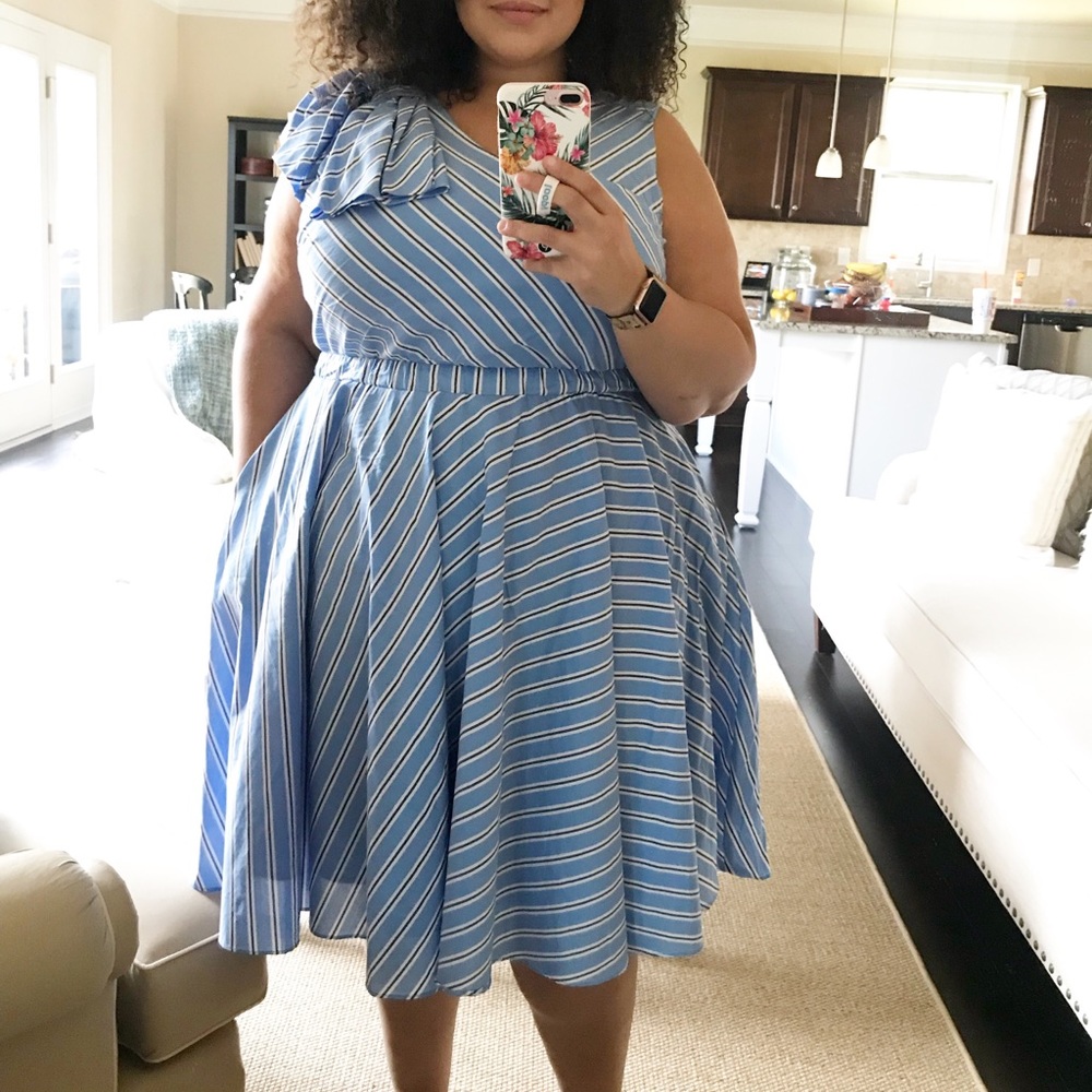 SUPER CUTE DRESS!